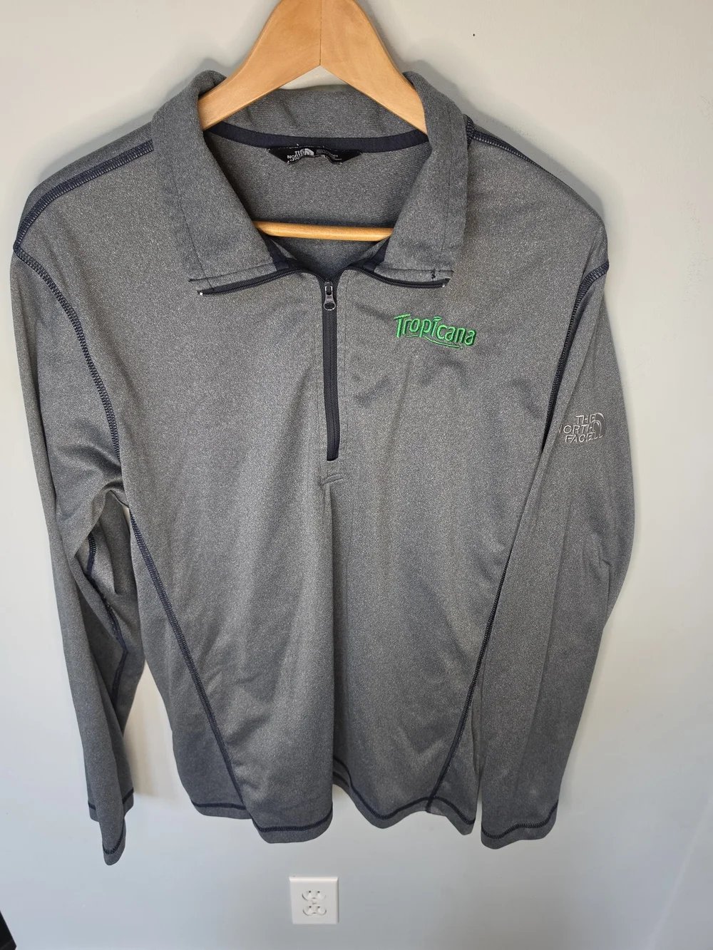 The North Face Canyonlands Quarter Zip Pullover Tropicana Promo Gray Men's Large